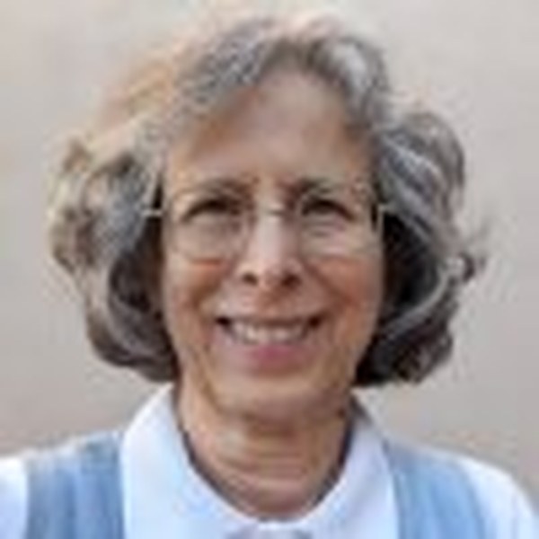 Lynn Miyake